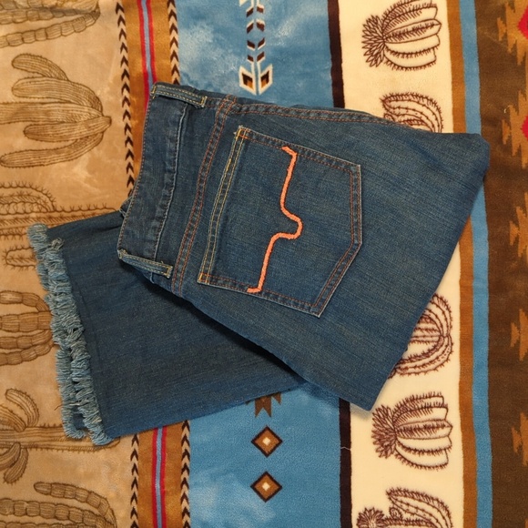 Kimes Ranch Lola Raw Hem Jeans Size 4x32 - Picture 2 of 6